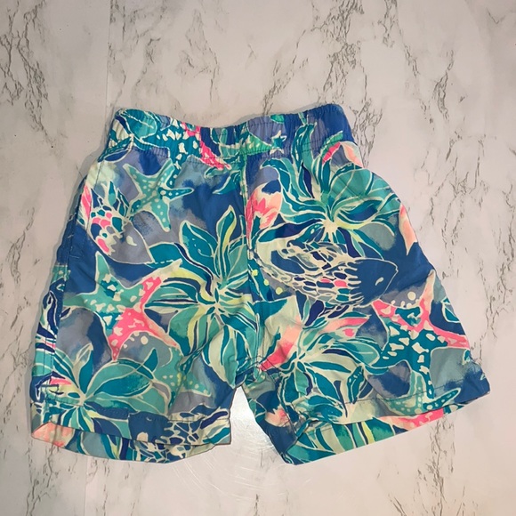 Lilly Pulitzer Swim Lilly Pulitzer Boys Junior Capri Swim Trunks Size Xs Poshmark
